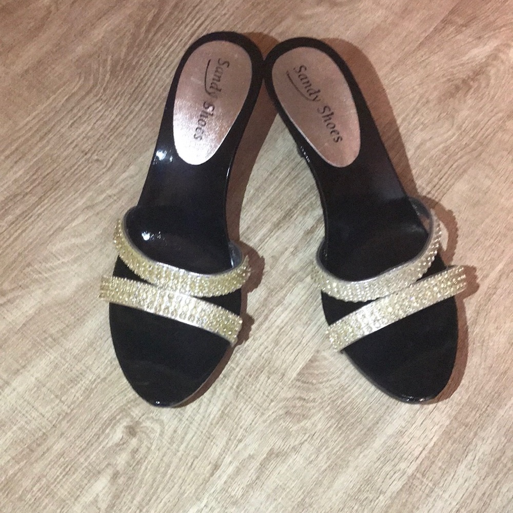 Italian Made kitten heels